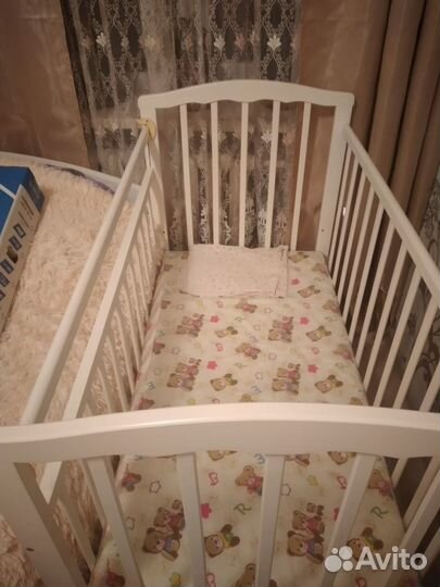 Детская кроватка