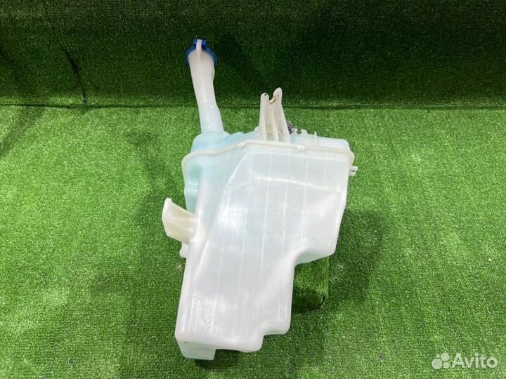 Бачок стеклоомывателя Hyundai Elantra седан 1.6