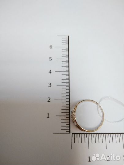 Золотое кольцо с бриллиантом 585 17 р