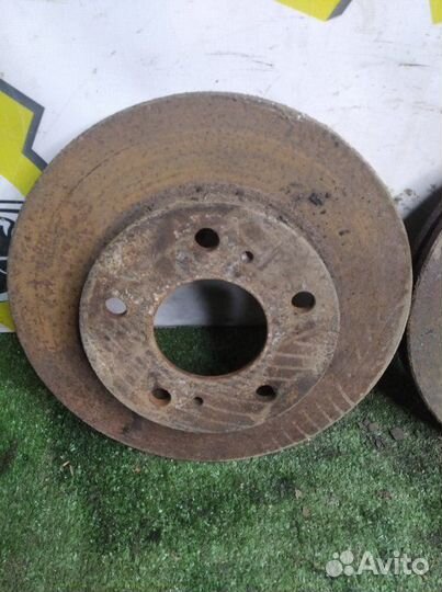 Диск тормозной передний Nissan Serena минивен CD20