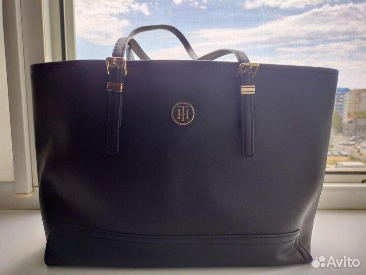 Сумка жкнская tommy hilfiger