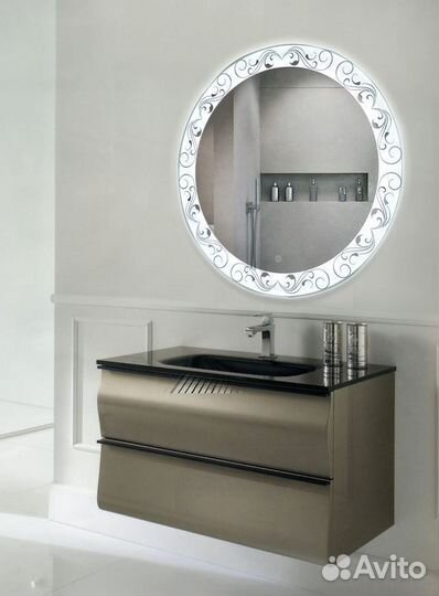 Зеркало с часами и музыкой