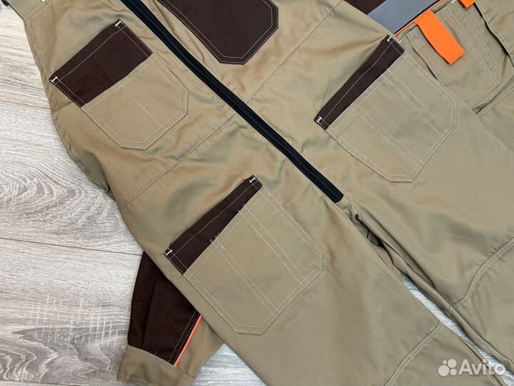 Спецодежда. Костюм для рабочих 