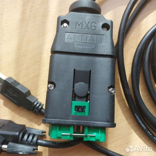 Дивгностический сканер Лексия для Пежо и Ситроен