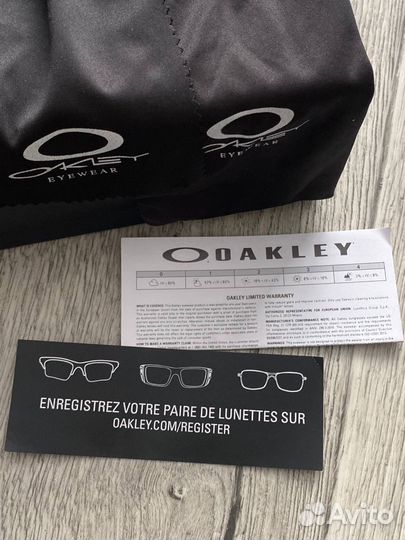 Очки oakley sutro