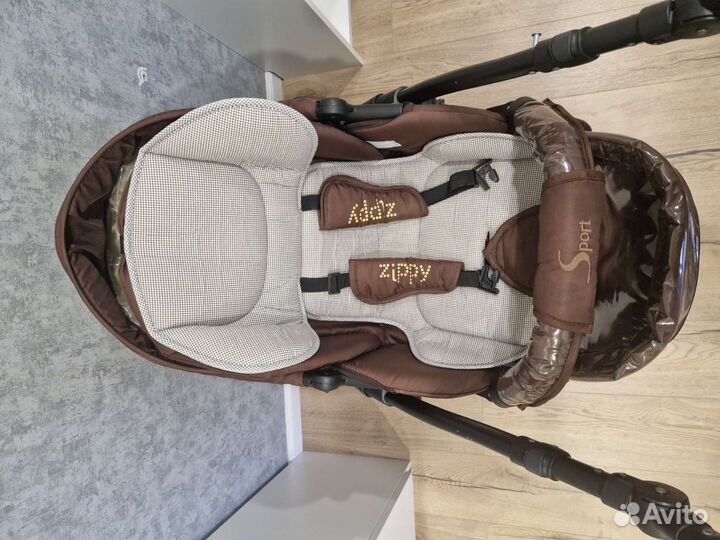 Коляска Zippy sport
