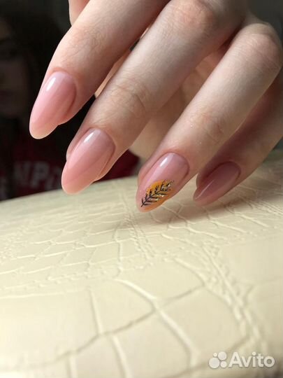 Маникюр, педикюр