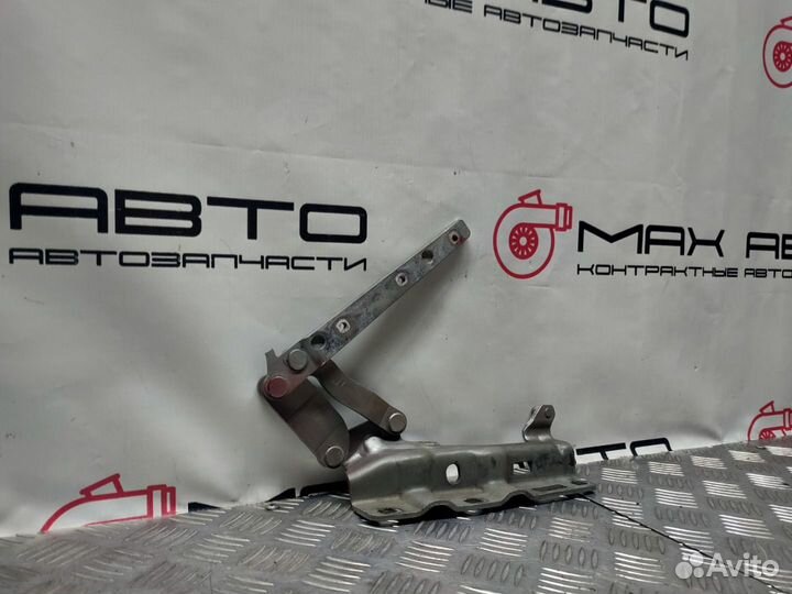 Б/У петля капота передний правый Mercedes-Benz