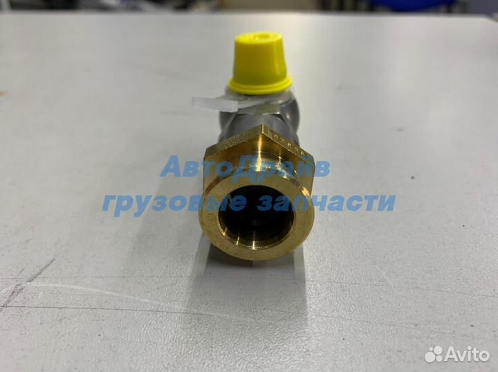 Клапан обратки топливного фильтра Мерседес Аксор