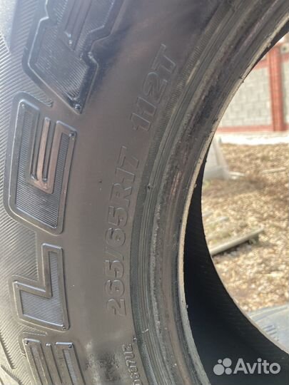 Bridgestone Dueler A/T 697 265/65 R17 112T
