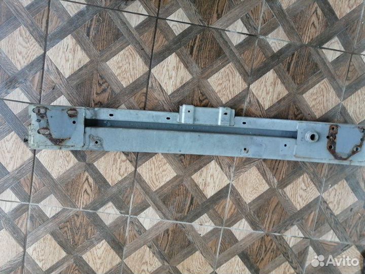 Усилитель бампера передний Nissan Note E12