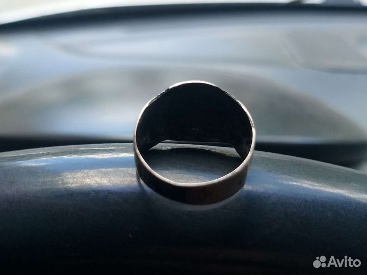 Серебряное кольцо женское