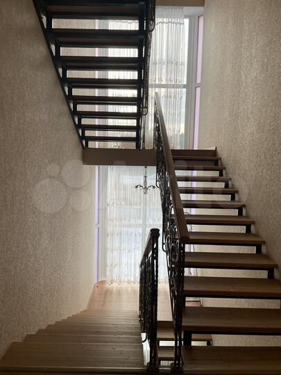 Дом 500 м² на участке 25 сот.