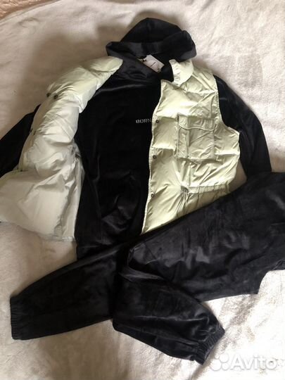 Велюровый спортивный костюм