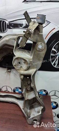 Подрамник передний Mercedes W203