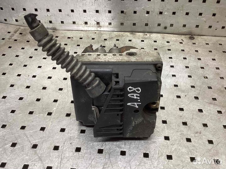 Блок ABS (насос) Audi A8/S8