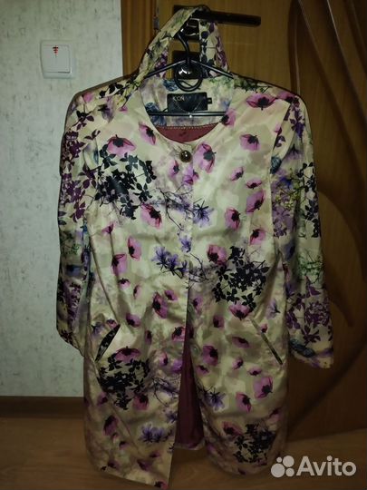 Плащ женский