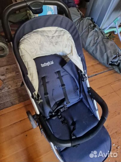 Прогулочная коляска