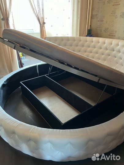 Кровать двухспальная бу