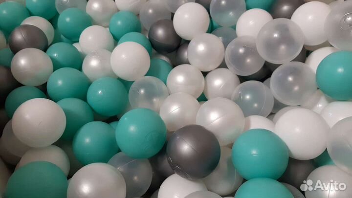 Сухой бассейн с шариками