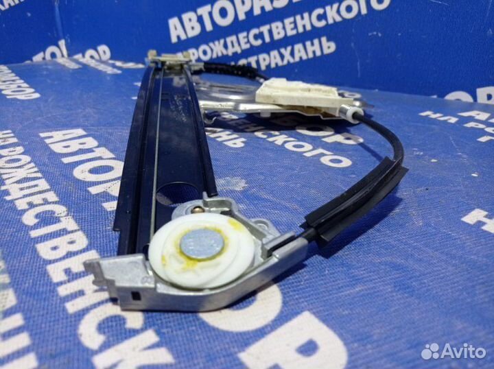 Трапеция стеклоподъемника Mercedes-Benz W220 седан