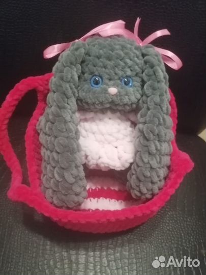 Плюшевый заяц