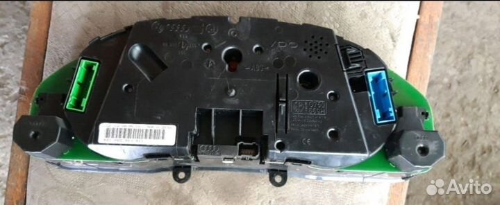 Щиток приборов на Audi a4 b5 8do919911