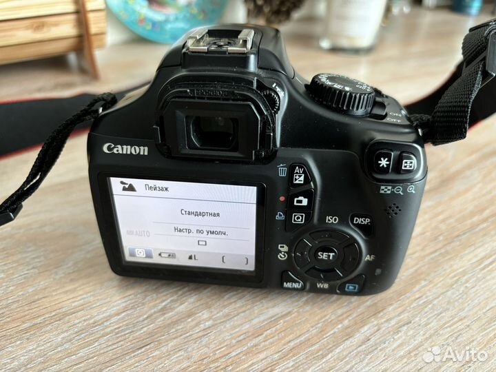 Canon EOS 1100D