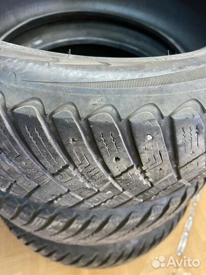 Goodyear Ultragrip Ice Arctic 225/55 R18