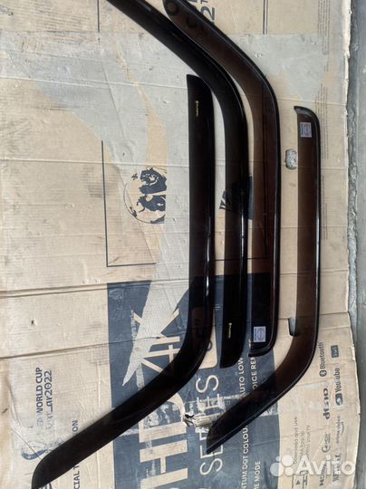 Ветровики hino 300 E3