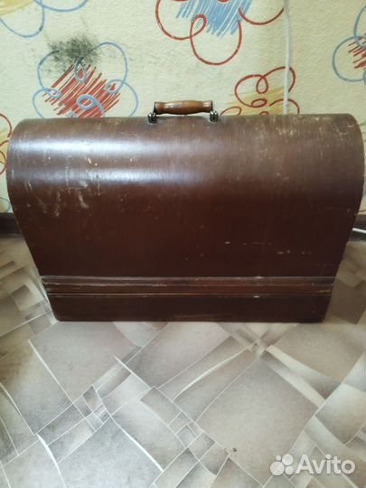 Швейная машина