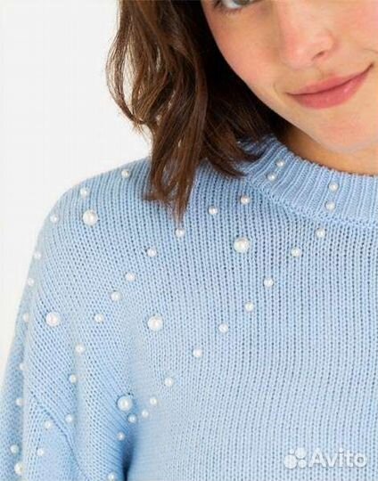 Голубой джемпер oversize С бусинами р.S