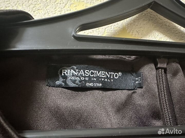 Платье женское 44 46 rinascimento Италия