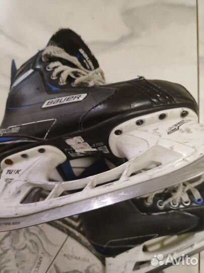 Хоккейные коньки bauer