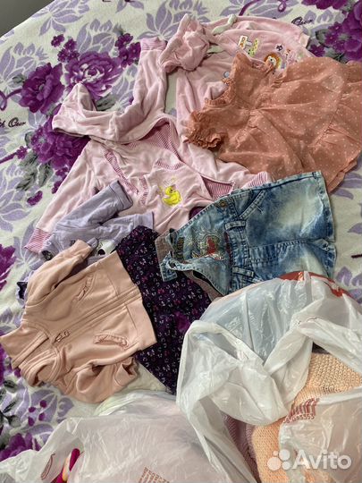 Вещи пакетом на девочку отдам бесплатно