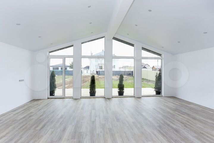 Дом 162 м² на участке 6 сот.