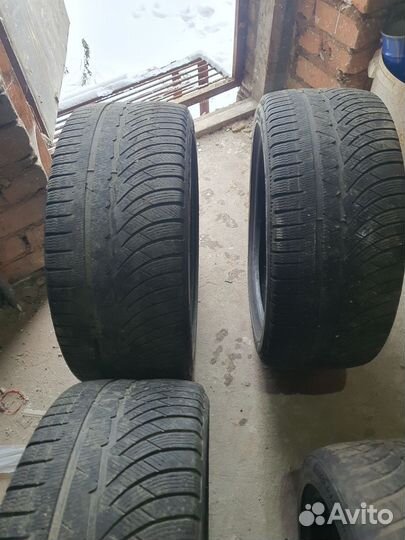 Michelin Alpin 245/40 R19 98V