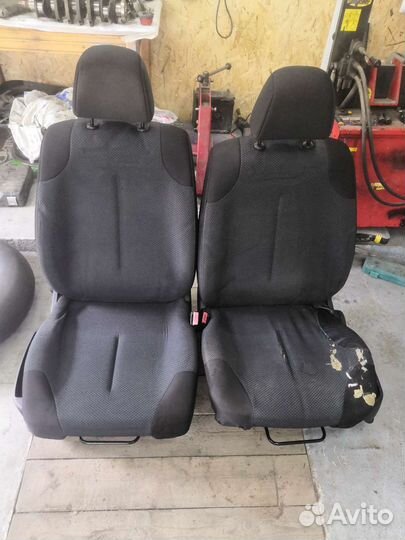 Сиденья citroen c4