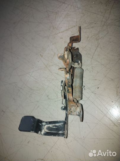 Замок капота Nissan Almera N16