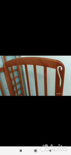 Детская кроватка с матрацем