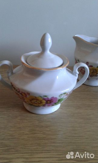 Сахарница и сливочник - Рига. Посуда - клеймо