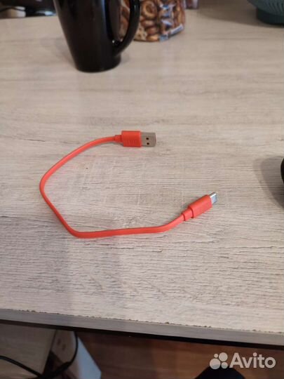 Беспроводные наушники jbl 130