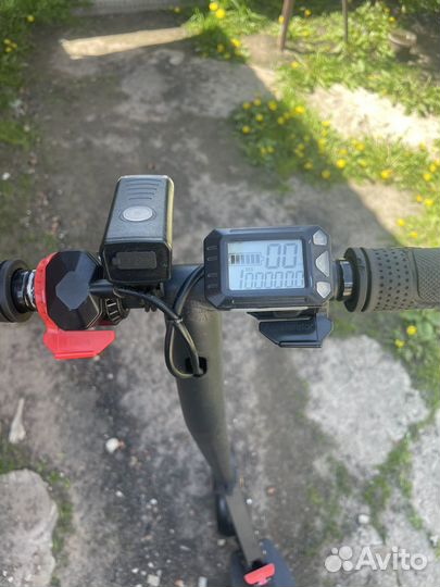 Электросамокат iconbit