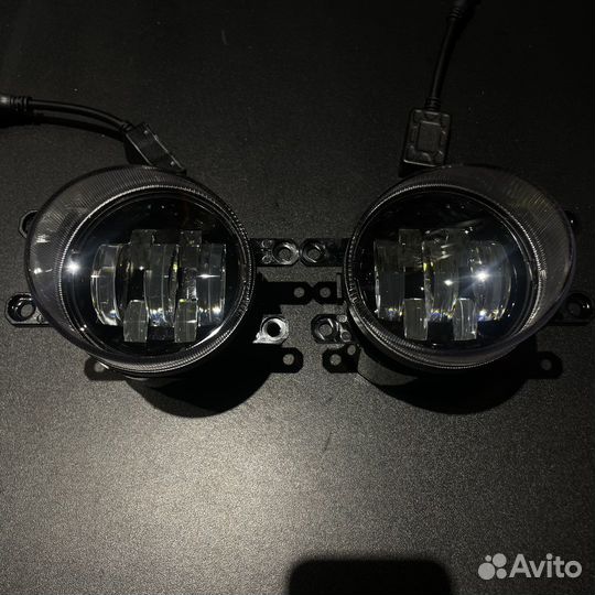 Противотуманные фары Toyota Camry Corolla