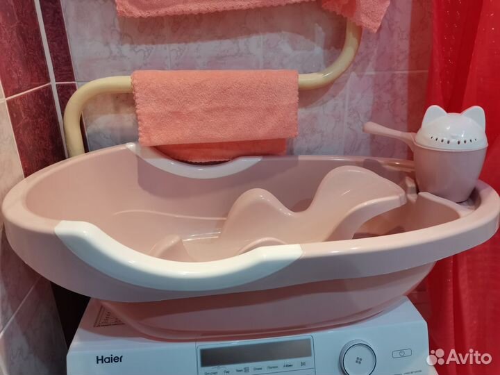 Ванночка для купания с горкой
