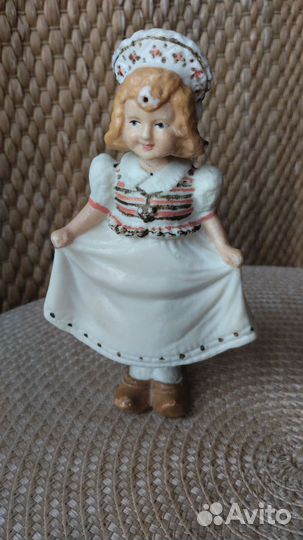 Куклы: качалка- болванчик.Девочка маленькая. СССР