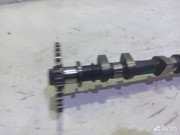 Распредвал выпускной 5147560