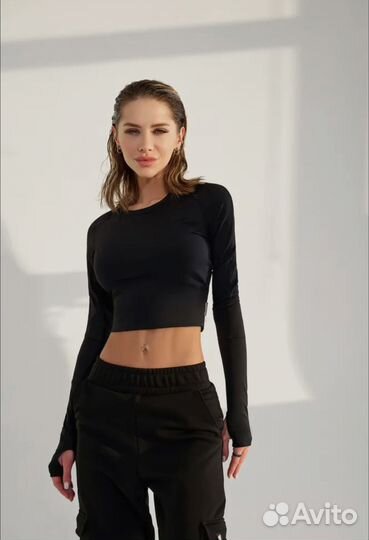 Спортивная одежда женская 42 размер