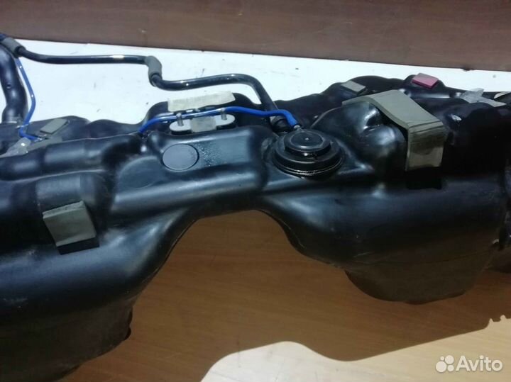 Бак топливный Mercedes E W212 diesel