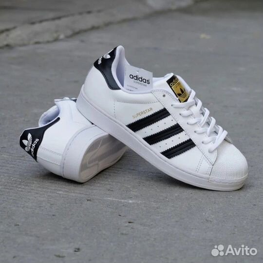 Adidas superstar